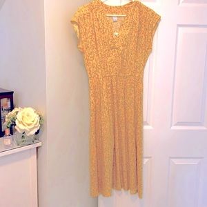 NWT Yellow floral v neck midi dress XS